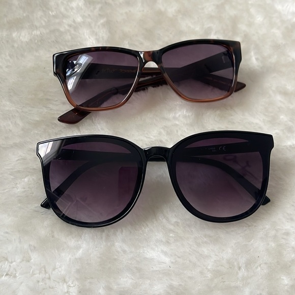 Betsey Johnson Tortoise Shell Sunglasses - Picture 8 of 8
